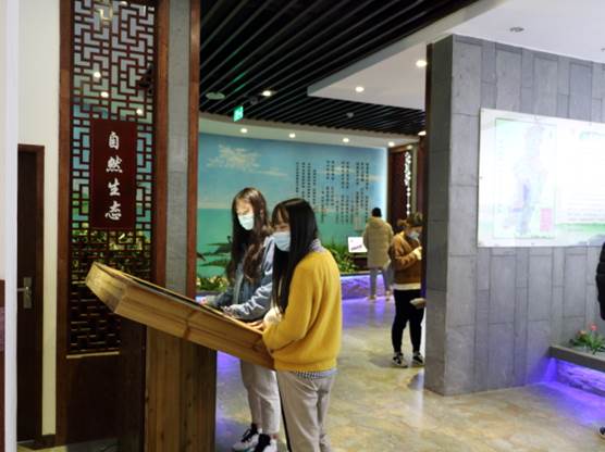 说明: C:\Users\ZZ\Desktop\博物馆工作\20201229各院系参观博物馆\00002755.JPG