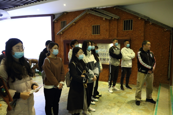 说明: C:\Users\ZZ\Desktop\博物馆工作\20201229各院系参观博物馆\00002751.JPG